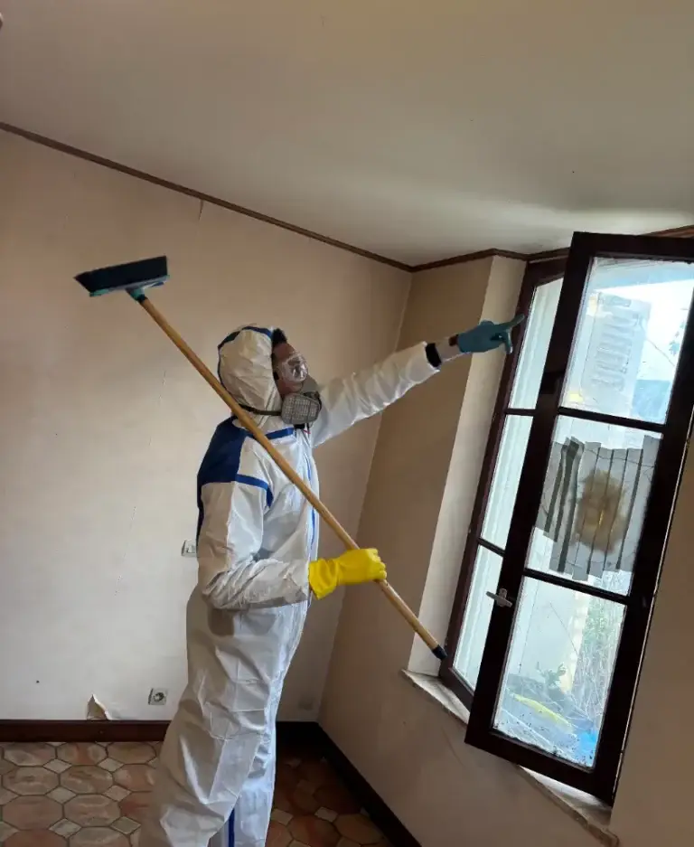 Technicien HYGIFORCE en intervention (10)